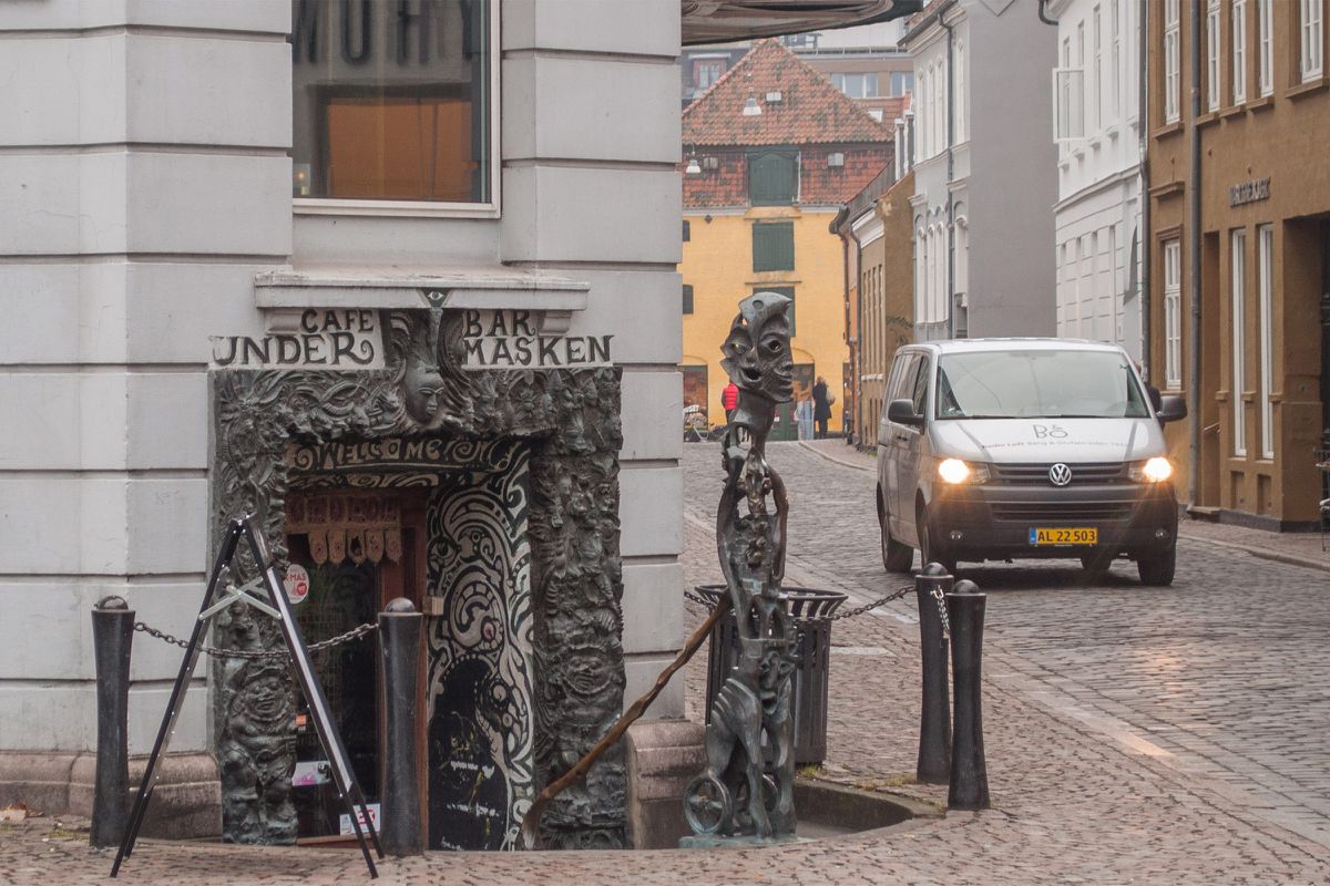 instans støj Daggry Café Under Masken | Explore Aarhus on a Budget